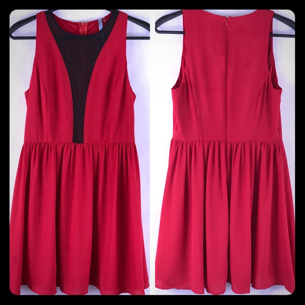Moonlight Red w/Black Sheer Neckline Small